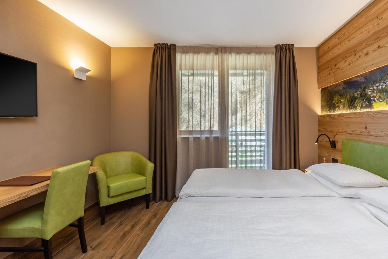 Hotel Vittoria - Ricarica L'Anima ดิมาโร ภายนอก รูปภาพ