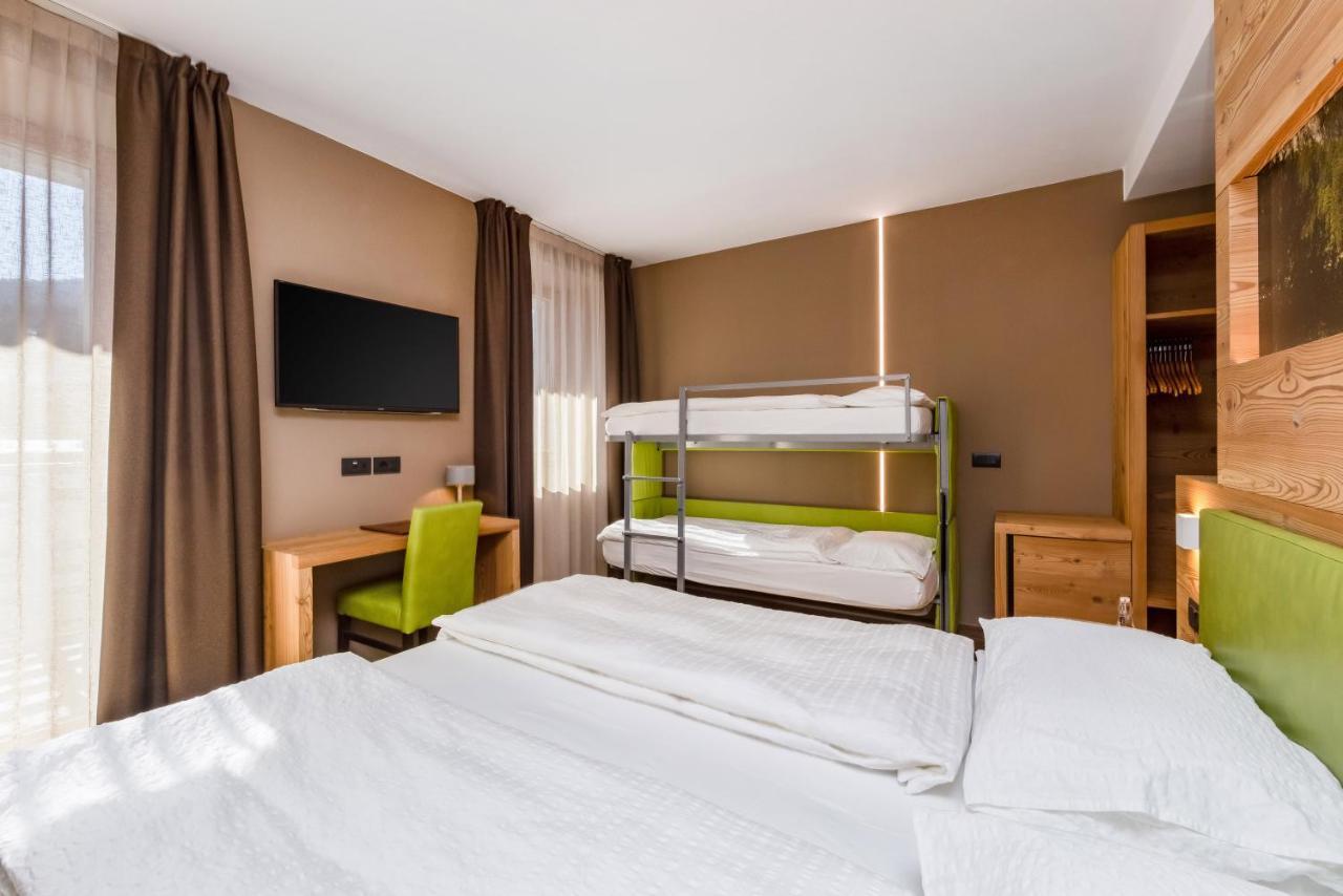 Hotel Vittoria - Ricarica L'Anima ดิมาโร ภายนอก รูปภาพ