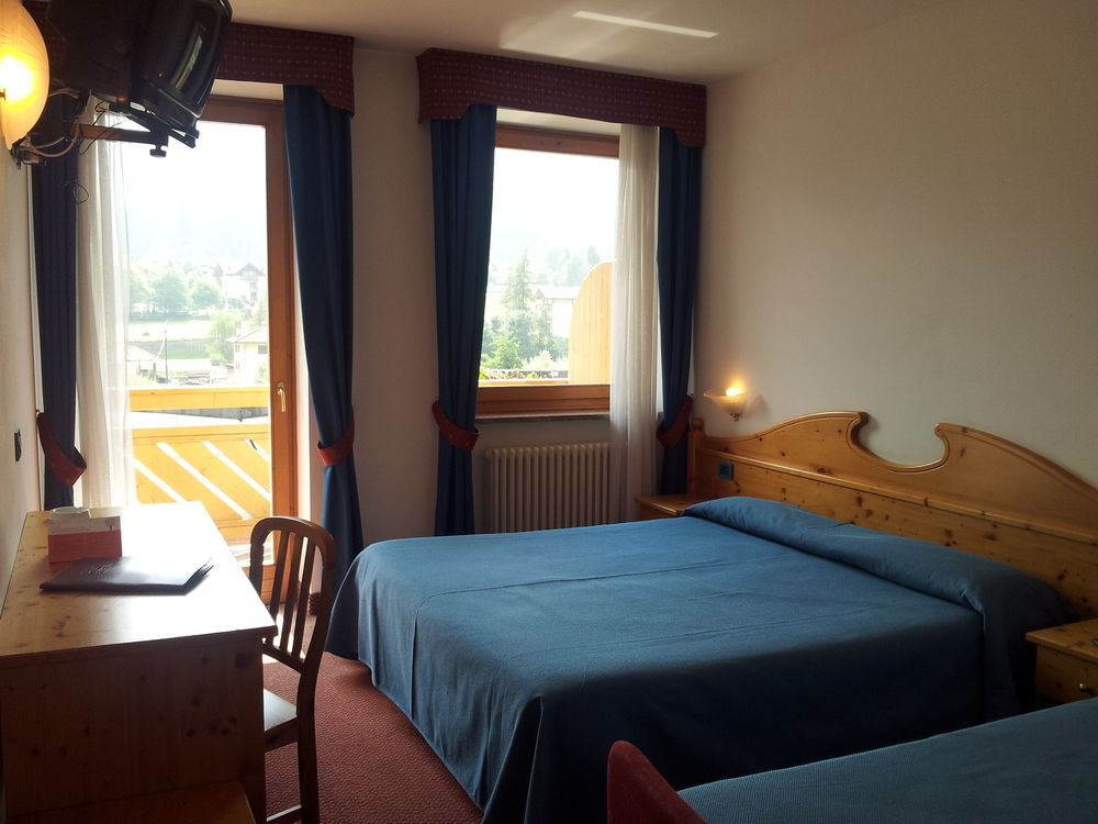 Hotel Vittoria - Ricarica L'Anima ดิมาโร ภายนอก รูปภาพ